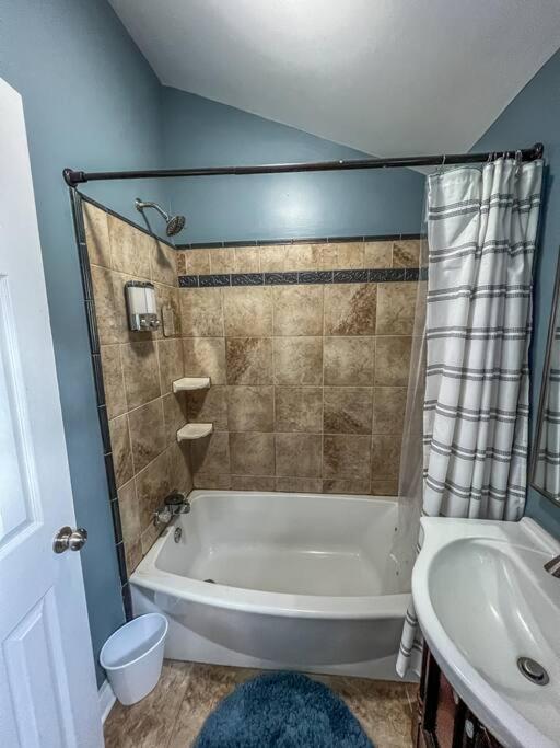 罗福Historic Coastal Haven- Pet Friendly Fast Wi-Fi别墅 外观 照片
